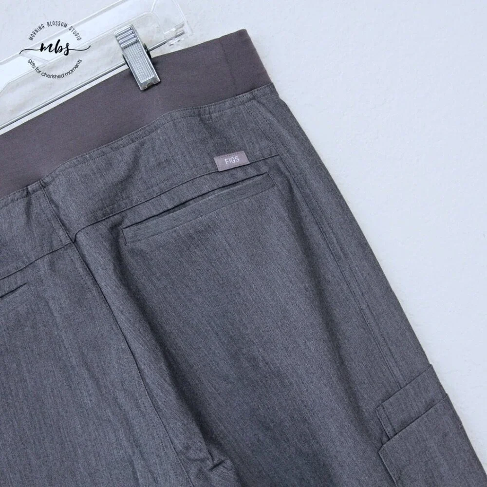 NWT Figs Leon Three Pocket Scrub Top, Axiom 2.0 Cargo Pants Set Gray Men M‎